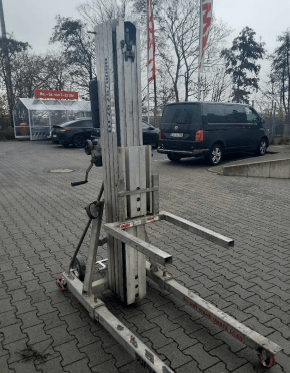 Sumner Contractor Materiallift Modell 2124 Manuell 7,20 m Hubhöhe #2495058