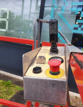 Skyjack SJ12 Vertikalmastbühne Elektro 5,65 m Arbeitshöhe #2496058 - 2496148