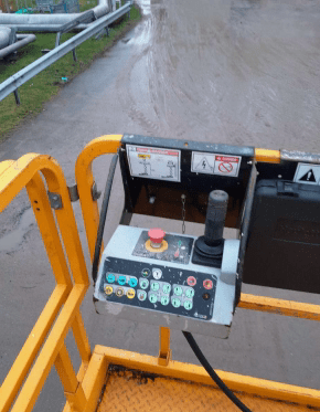 Haulotte H18 SX Scherenarbeitsbühne Diesel 18,00 m Arbeitshöhe # 2455548