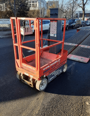 Skyjack SJ 12 Vertikalmastbühne Elektro 5,65 m Arbeitshöhe #2495638 - #2495768