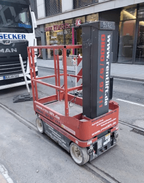 Skyjack SJ 12 Vertikalmastbühne Elektro 5,65 m Arbeitshöhe #2495638 - #2495768