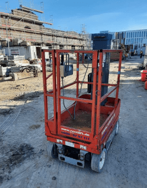 Skyjack SJ 12 Vertikalmastbühne Elektro 5,65 m Arbeitshöhe #2495008