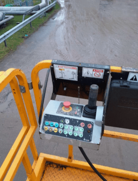 Haulotte H18 SX Scherenarbeitsbühne Diesel 18,00 m Arbeitshöhe # 2455548