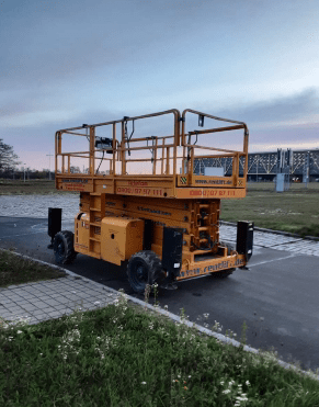 Haulotte H18 SX Scherenarbeitsbühne Diesel 18,00 m Arbeitshöhe # 2455548