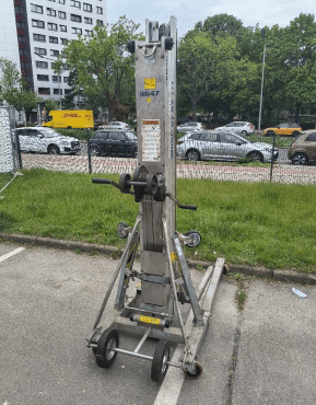 Sumner Contractor Materiallift Modell 2124 Manuell 7,20 m Hubhöhe #2496468 - #2496618