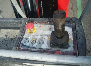 Manitou 100VJR Teleskopmastbühne Elektro 9,85 m Arbeitshöhe #2460608