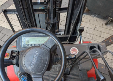 Manitou ME425 AC Gabelstapler 2,50 t Elektro 5,50 m Hubhöhe #2481348 - #2481628