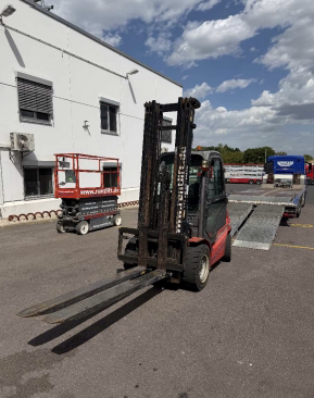 Manitou MI30 D Gabelstapler 3,00 t Diesel 6,00 m Hubhöhe #2481878