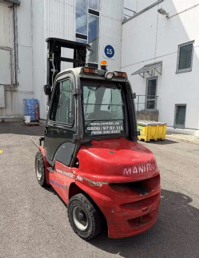 Manitou MI30 D Gabelstapler 3,00 t Diesel 6,00 m Hubhöhe #2481878