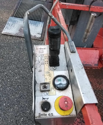 Skyjack SJ12 Vertikalmastbühne Elektro 5,65 m Arbeitshöhe #2495638 - #2495668