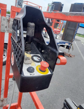 Skyjack SJ12 Vertikalmastbühne Elektro 5,65 m Arbeitshöhe #2496248 - #2496338