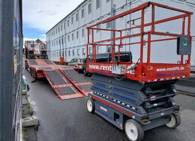 Skyjack SJIII4632 Scherenarbeitsbühne Elektro 11,75 m Arbeitshöhe #2441708 - #2441798