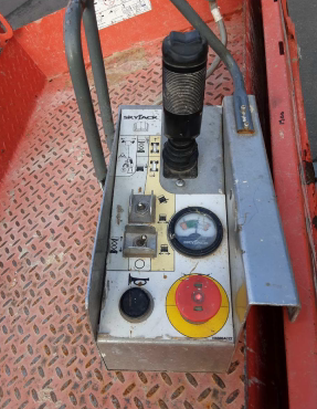 Skyjack SJIII 3219 Scherenarbeitsbühne Elektro 7,79 m Arbeitshöhe #2425908 - #2426178