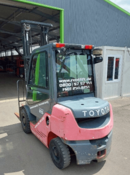 Toyota 02-8FDF25 Gabelstapler 2,5t Diesel 3,00 m Hubhöhe #2482518