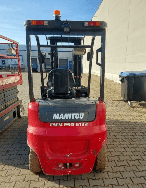 Manitou ME425 C Gabelstapler 2,5t Elektro 4,80 m Hubhöhe #2461318 - # 2461328