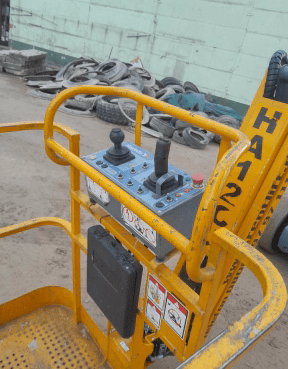 Haulotte HA 12 CJ Telemastbühne Elektro 11,68 m Arbeitshöhe # 2467308 - # 2467318