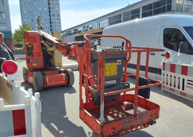 JLG E 300 AJP Gelenkteleskoparbeitsbühne Elektro 11,14 m Arbeitshöhe #2467328