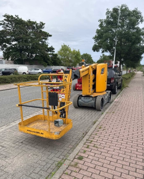 Haulotte HA 12 CJ Teleskopmastbühne Elektro 11,68 m Arbeitshöhe #2467308 - #2467318