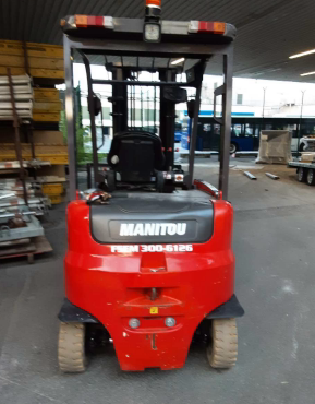 Manitou ME430 Gabelstapler 3,00 t Elektro 4,80 m Hubhöhe #2461268 - #2461308