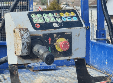 Haulotte 12 DX Compact Scherenarbeitsbühne Diesel 12,06 m Arbeitshöhe