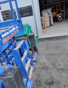 Haulotte 12 DX Compact Scherenarbeitsbühne Diesel 12,06 m Arbeitshöhe